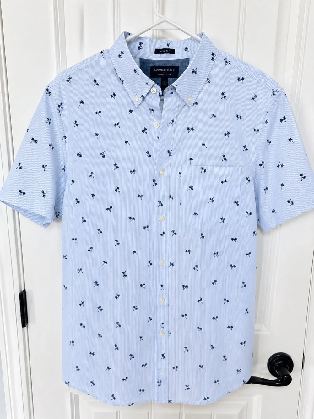 Banana Republic Light Blue Short-Sleeve Button-Down with Navy Palm Print